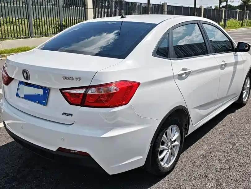Changan V7 — миниатюра 4
