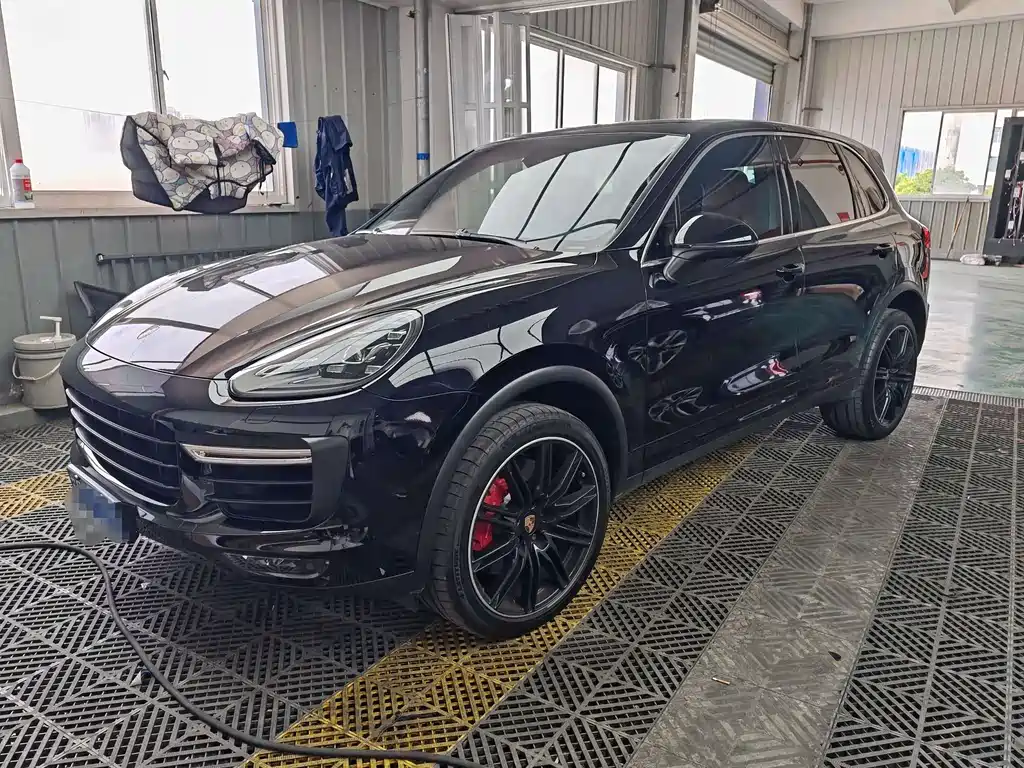 Porsche Cayenne 2015