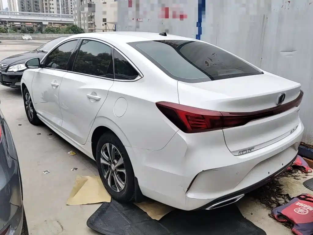 Changan Eado — миниатюра 5