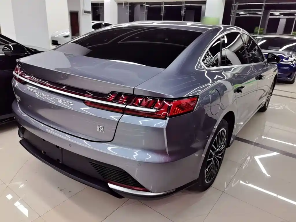 BYD Han — миниатюра 7