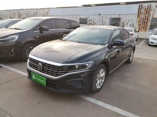 VOLKSWAGEN PASSAT 2022