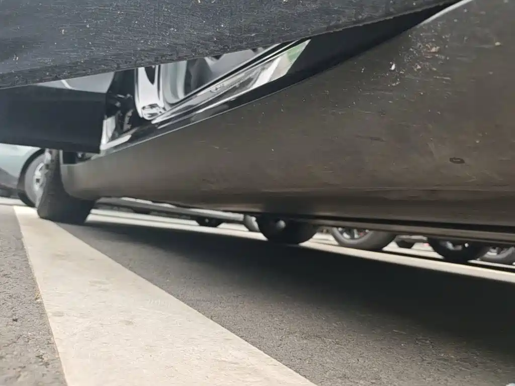 Tesla Model Y — миниатюра 21