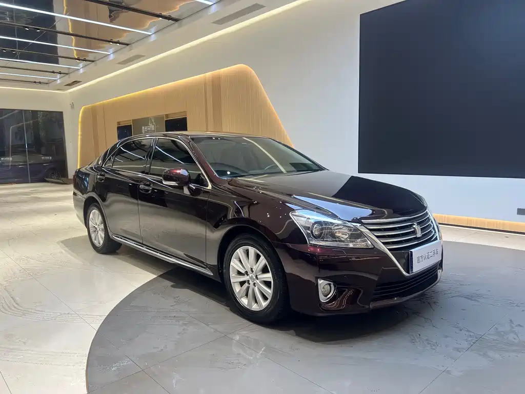 Toyota Crown 2012 2.5L Royal