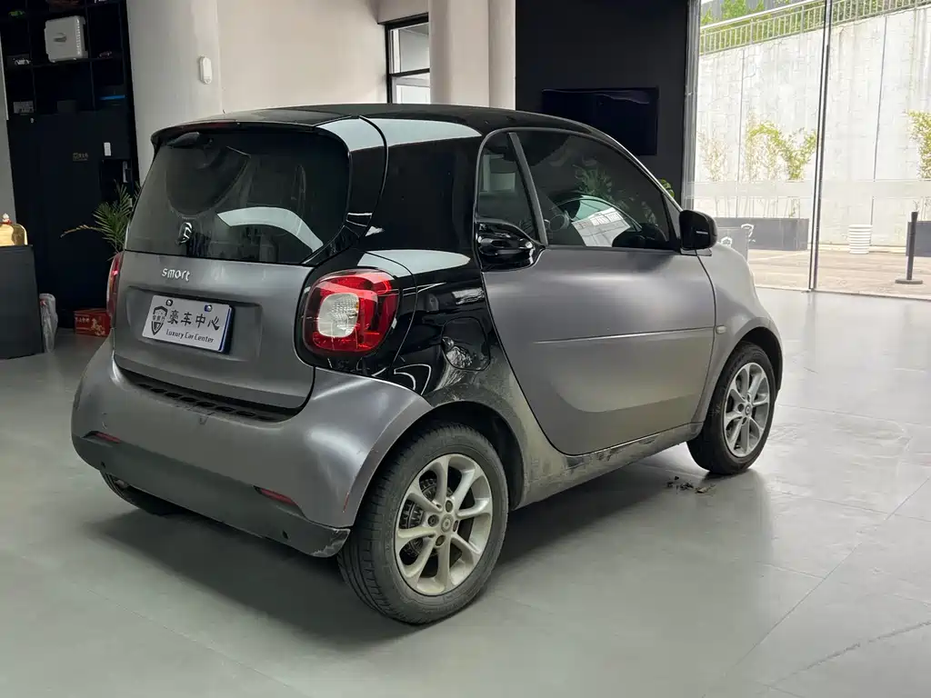 smart Smart Fortwo — миниатюра 8