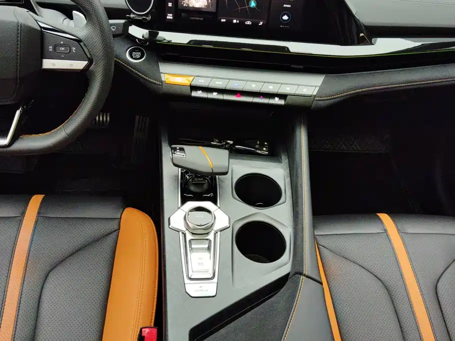 Changan UNI-V — миниатюра 16