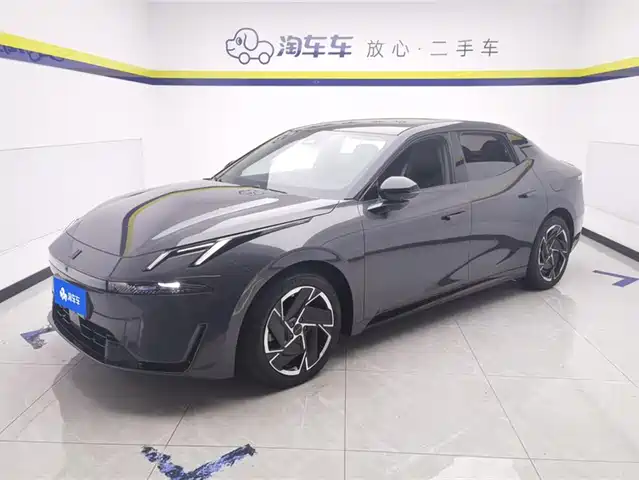 2025 Lynk & Co 07