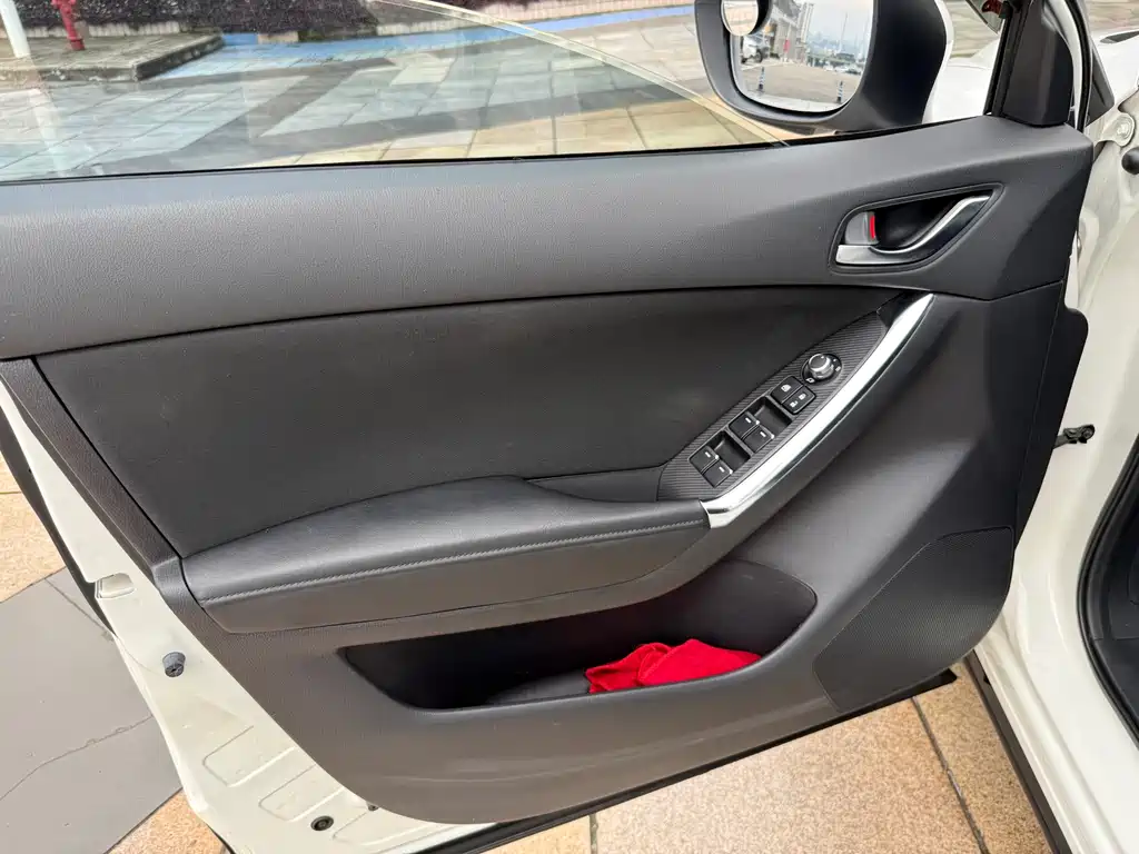 Mazda CX-5 2015 2.0L AT
