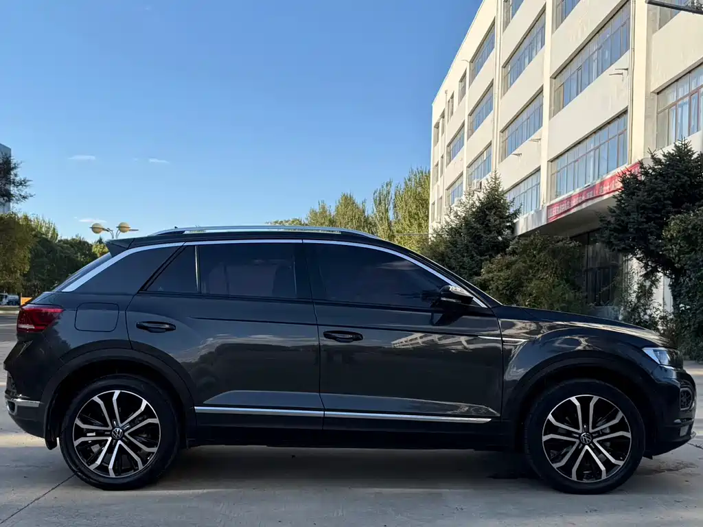 Volkswagen T-Roc — миниатюра 4