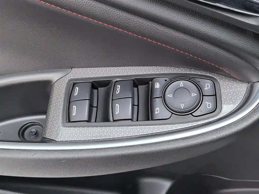 CHEVROLET MAI RUIBAO XL