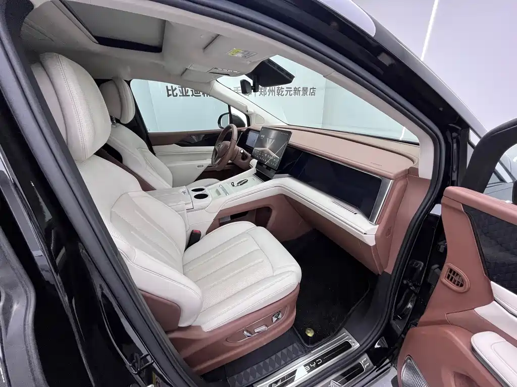 BYD Xia — миниатюра 7