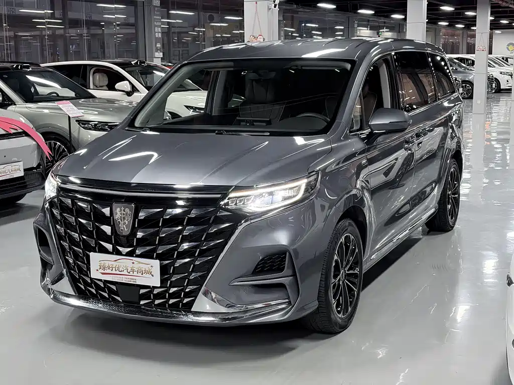 Roewe iMAX8