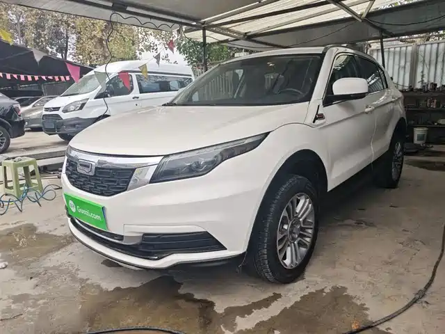 QOROS 5