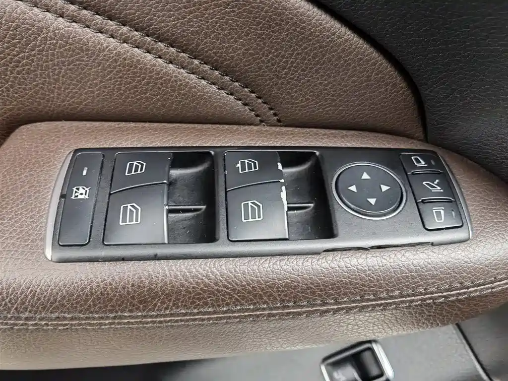 Mercedes-Benz M 2012 ML 350 Luxury