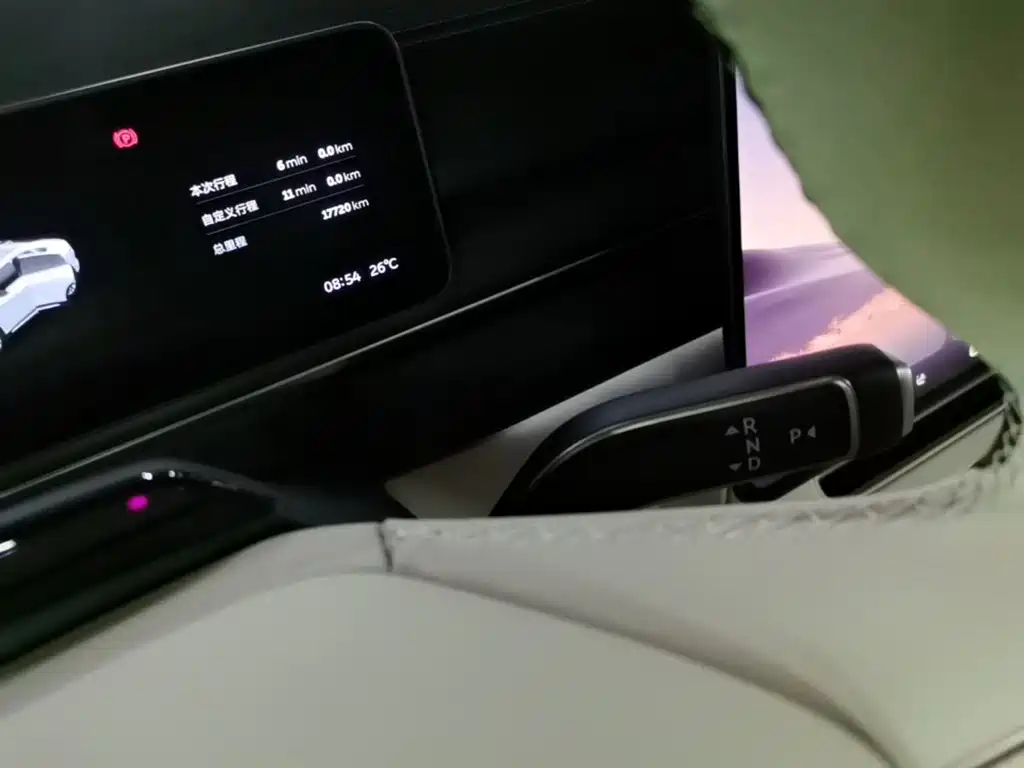 NIO EC6 — миниатюра 14