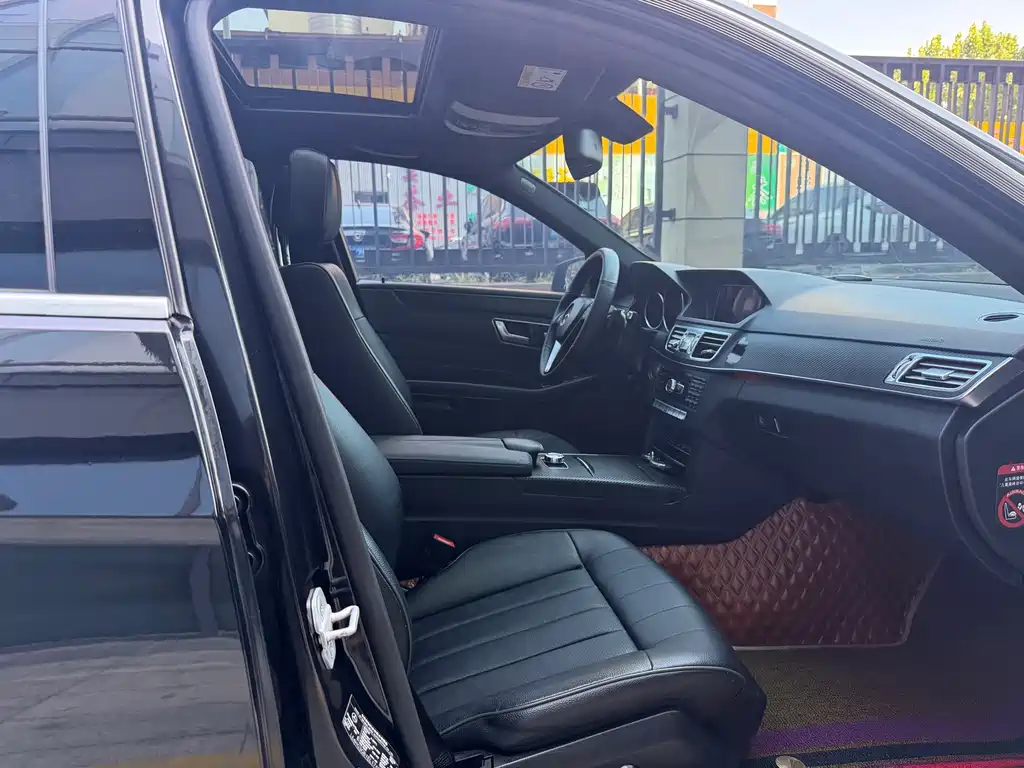 Mercedes-Benz E-Class — миниатюра 10