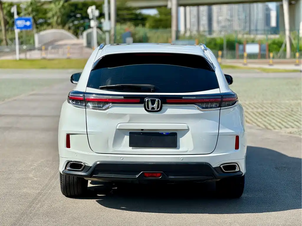 HONDA  UR V