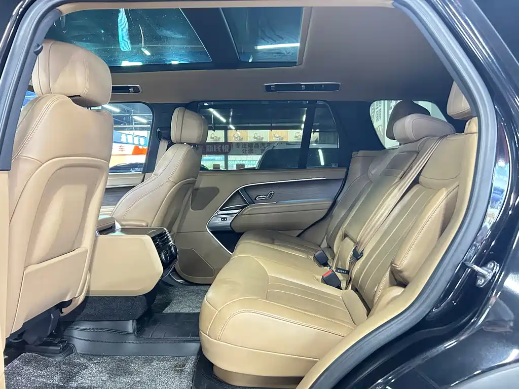 Land Rover Range Rover 2025 3.0 L6 400PS Long Wheelbase