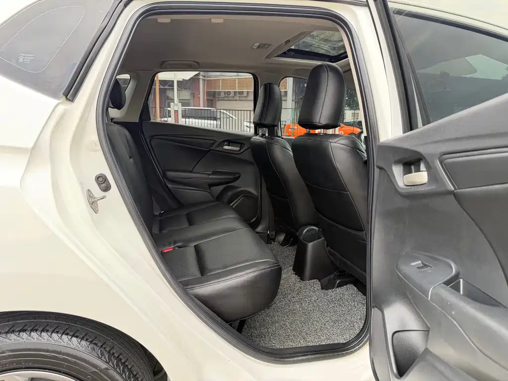 Honda Fit — миниатюра 18