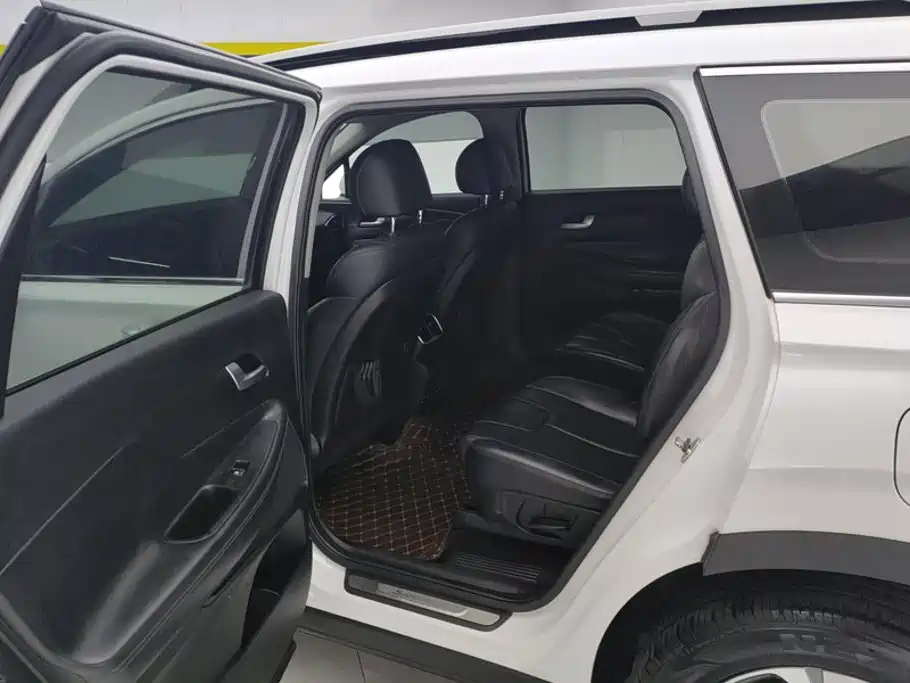 Hyundai Santa Fe — миниатюра 11