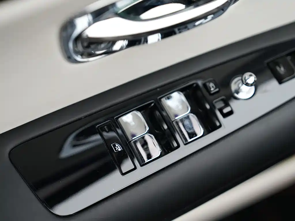 Rolls-Royce Ghost — миниатюра 17
