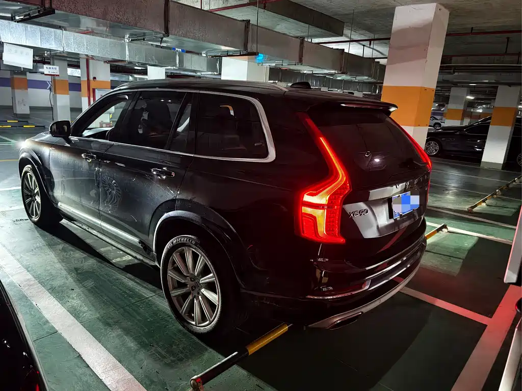 Volvo XC90 2019 T6 7 мест V