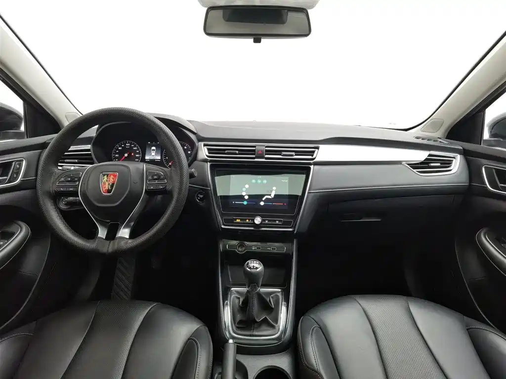 Roewe i5 2020 1.5L MT 4G Flagship