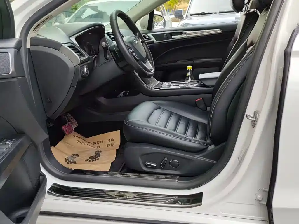 Ford Mondeo — миниатюра 4
