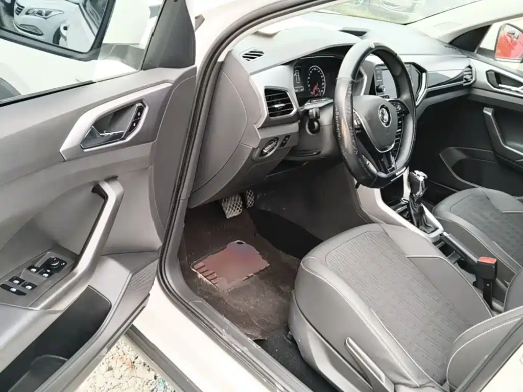 Volkswagen T-Cross — миниатюра 16