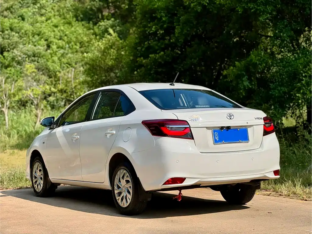 Toyota Vios — миниатюра 4