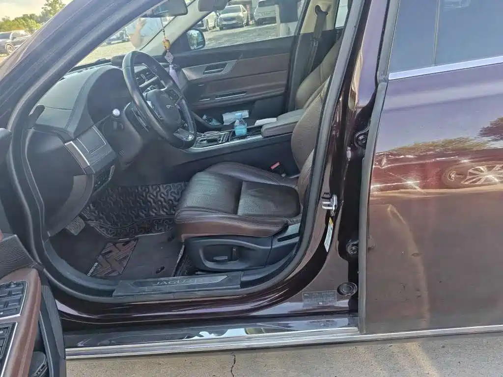 Jaguar XFL 2018 XFL 2.0T 250PS Luxury