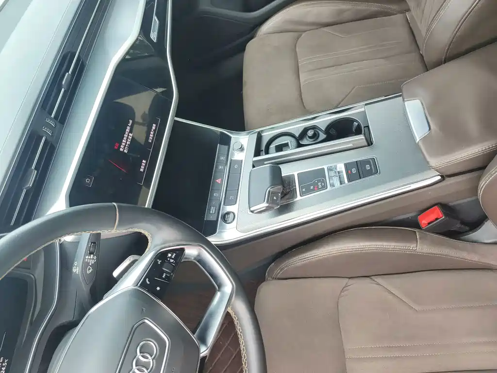 Audi A7L — миниатюра 8