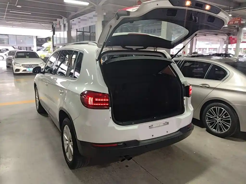 Volkswagen Tiguan — миниатюра 19
