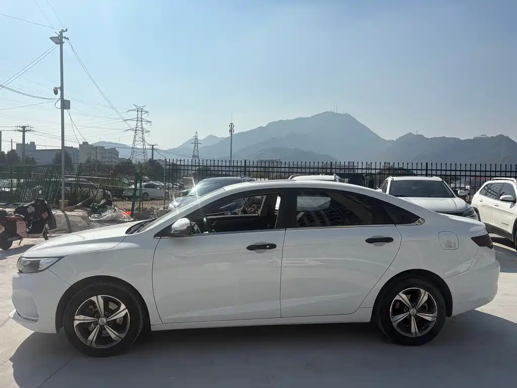 GEELY AUTOMOBILE EMGRAND GL