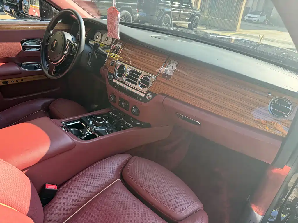Rolls-Royce Ghost 2015 Series II Long Wheelbase