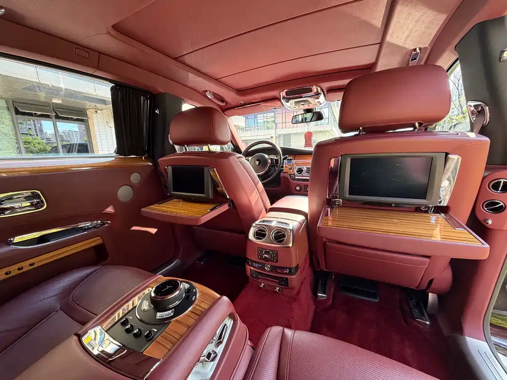 Rolls-Royce Ghost 2015 Series II Long Wheelbase