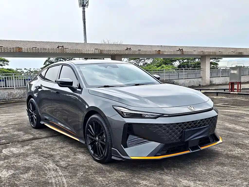 Changan UNI-V — миниатюра 3