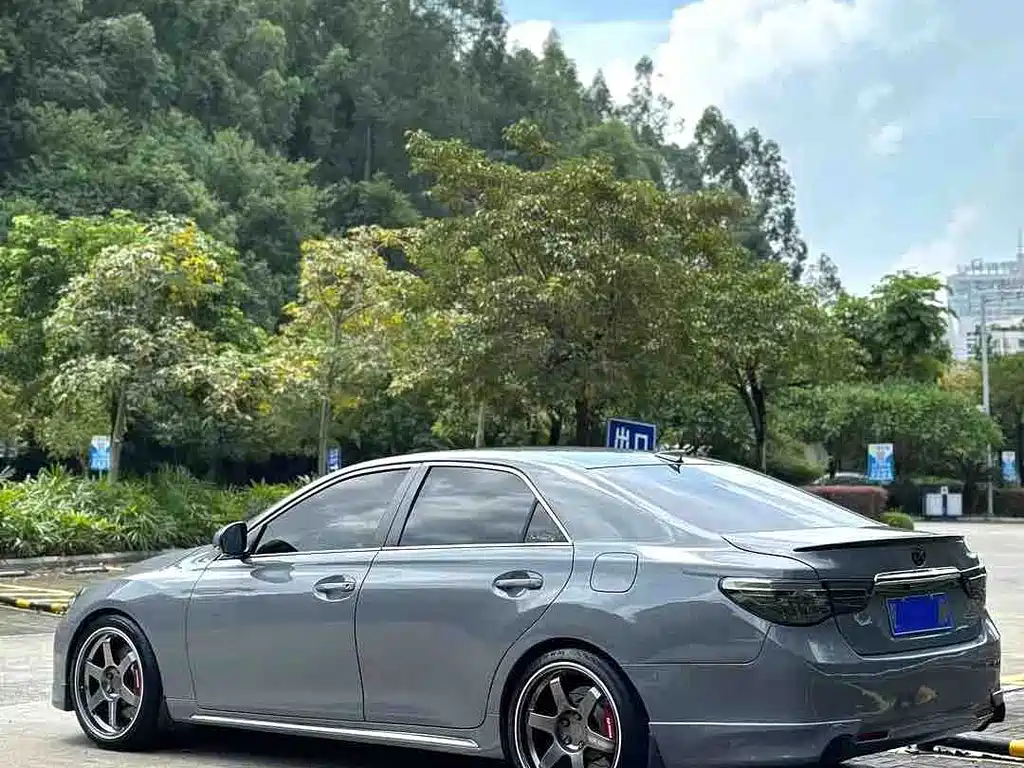 Toyota Reiz 2012 2.5V