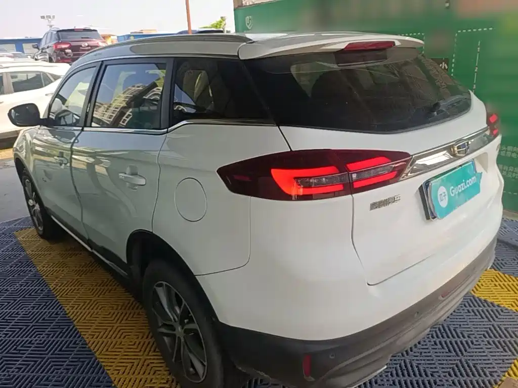 Geely Boyue — миниатюра 5