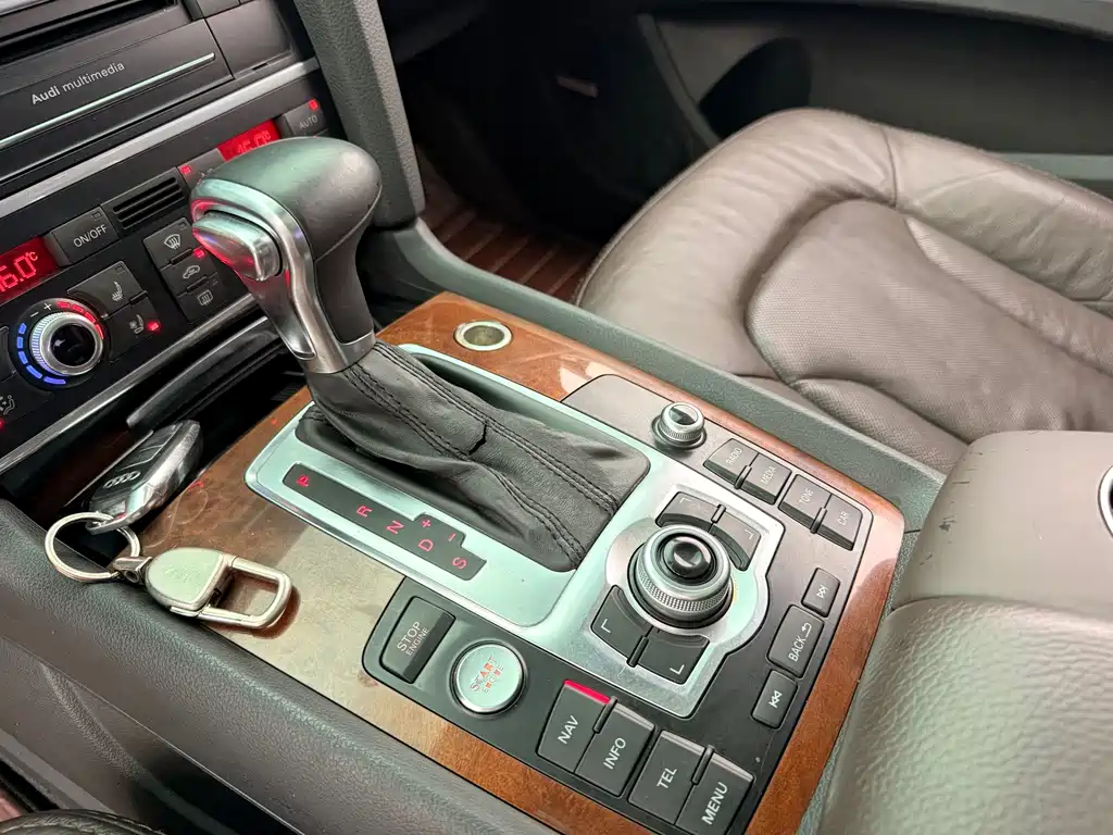 Audi Q7 — миниатюра 17