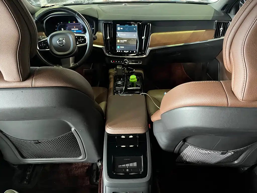 Volvo S90 PHEV — миниатюра 10