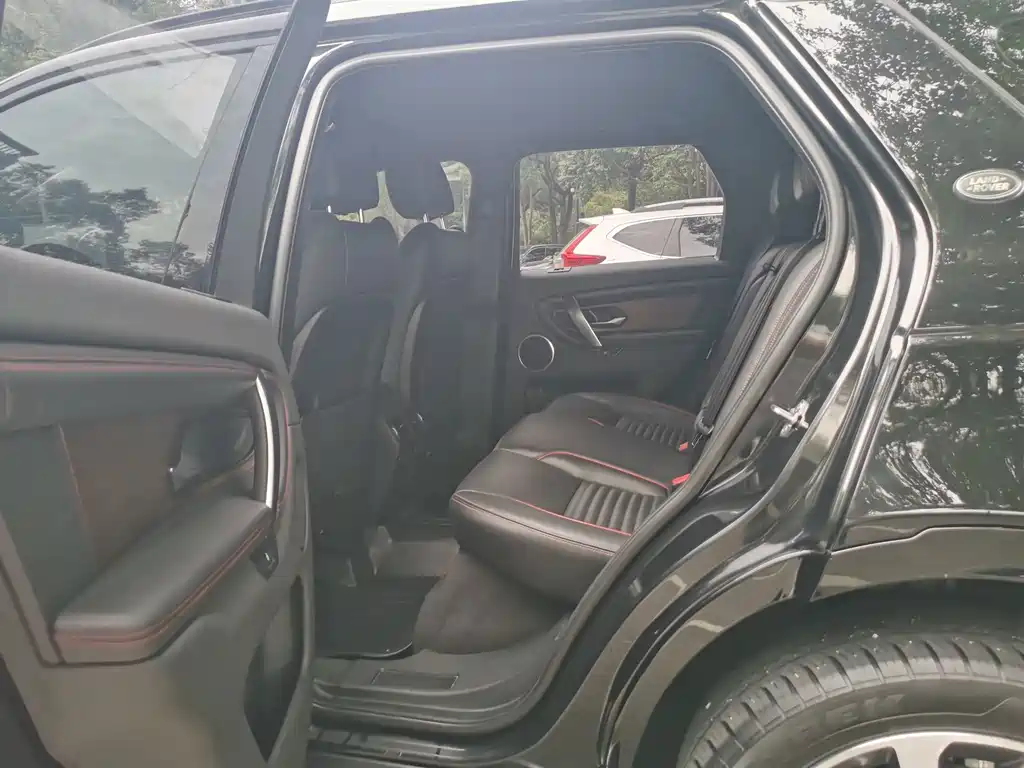 Land Rover Discovery Sport — миниатюра 7