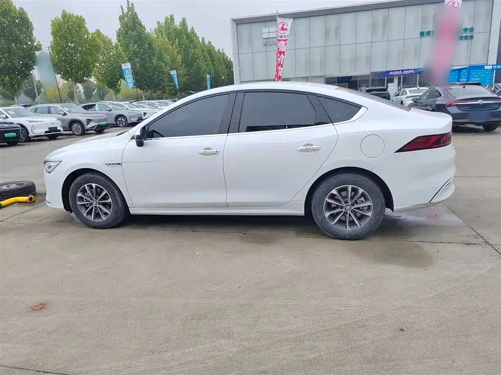 BYD QIN YUAN