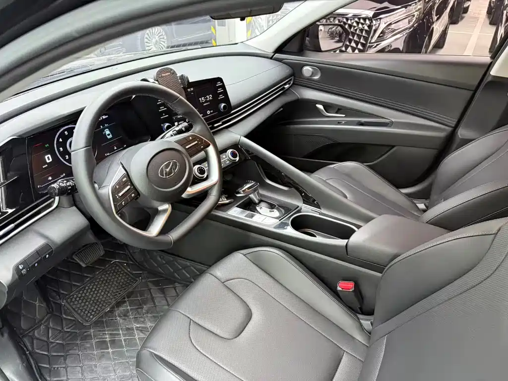 Hyundai Elantra 2023 1.5L CVT GLS Lead