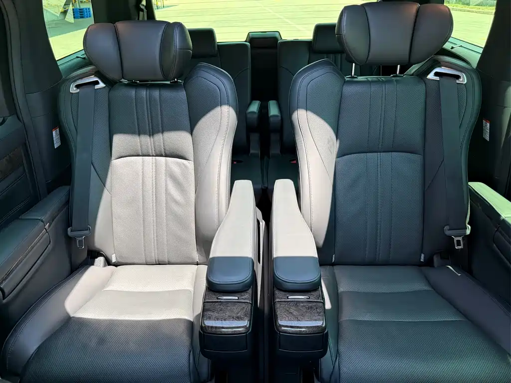 Toyota Vellfire 2020 2.5L HV Luxury
