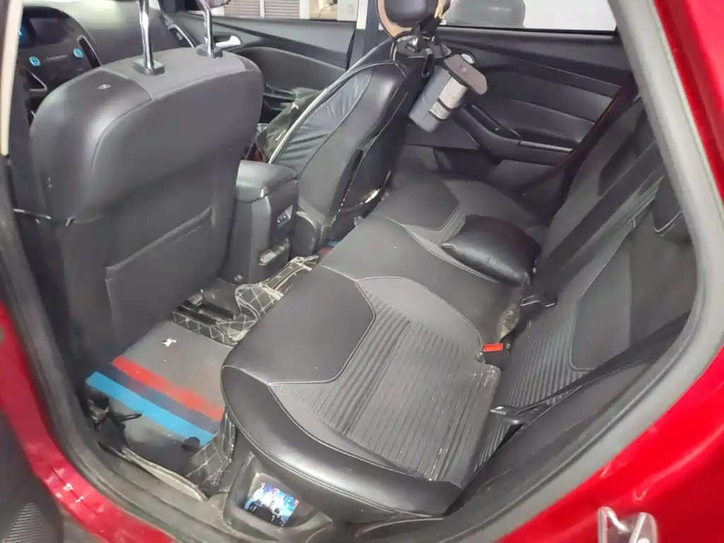 Ford Focus — миниатюра 22