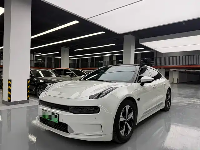 Zeekr 001 2023