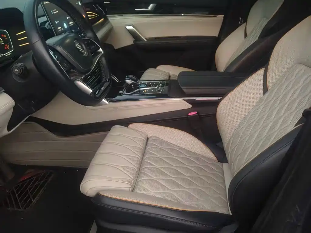 BYD Tang New Energy — миниатюра 8