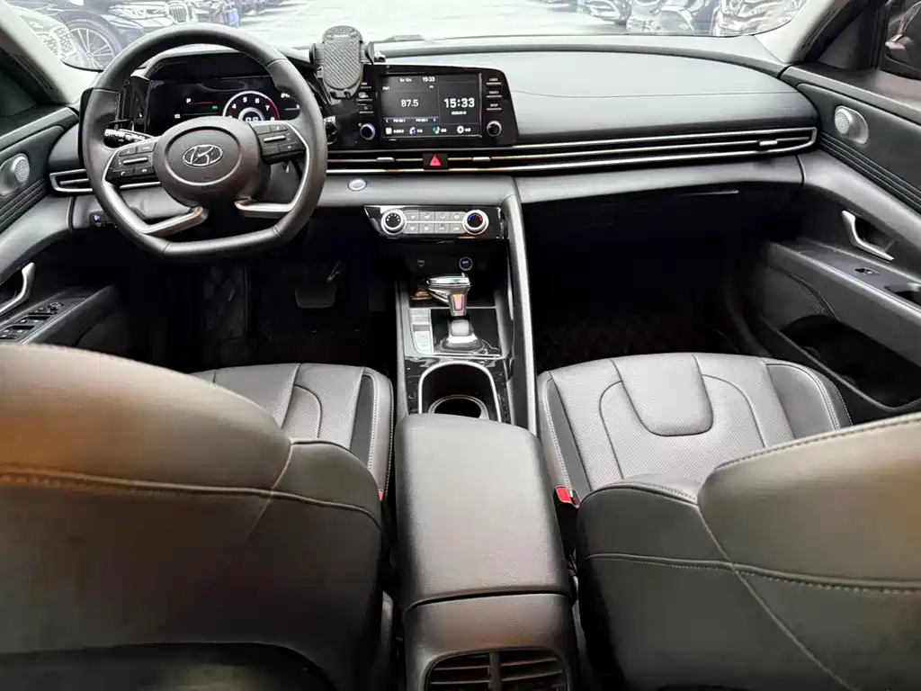 Hyundai Elantra 2023 1.5L CVT GLS Lead