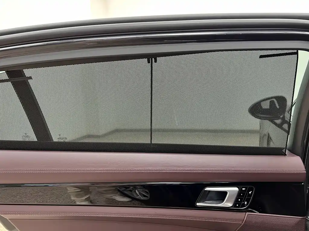 Porsche Panamera — миниатюра 26