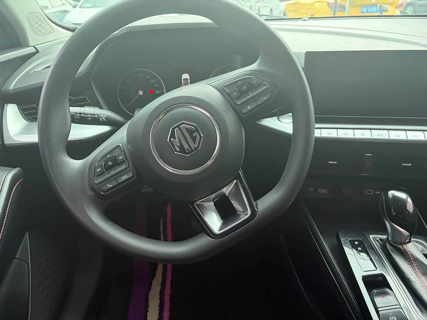 MG MG5 1.5 л 2022 г. Белый, пробег 32000 км